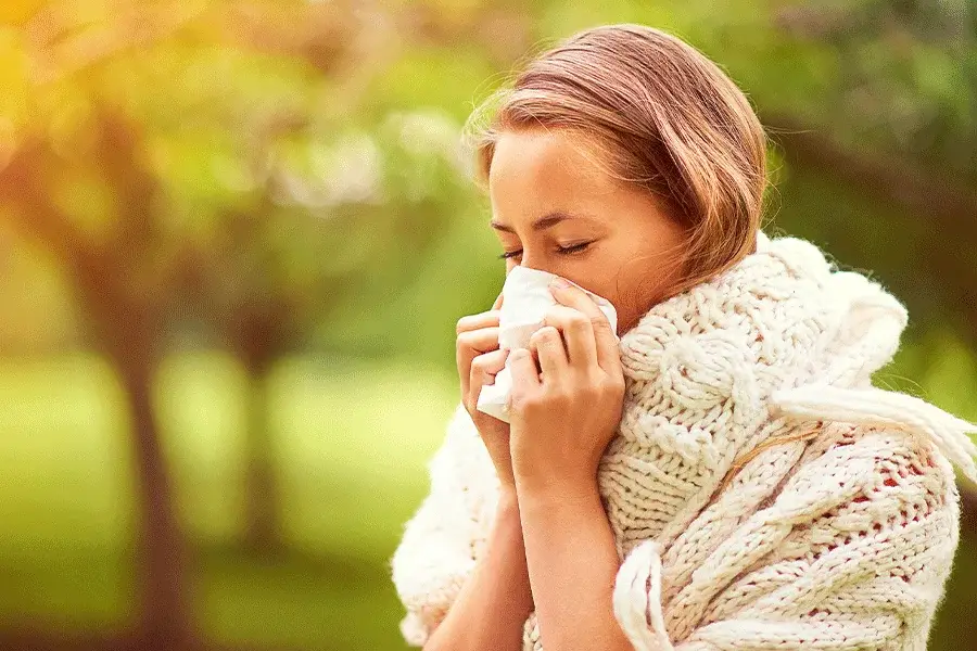 چرا ریه‌های ما در زمستان حساس‌تر می‌شوند؟ راهکار مراقبتی در هوای سرد