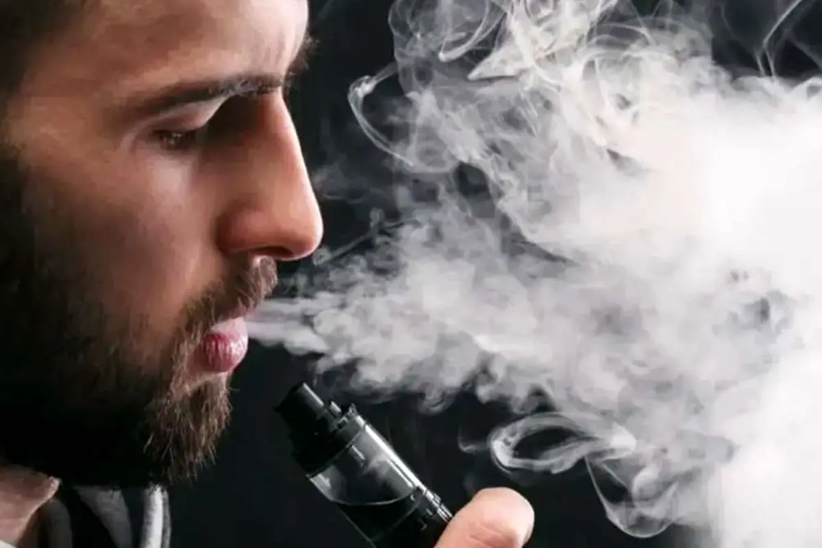 خطرات پنهان ویپ و سیگار الکترونیکی: آنچه شرکت‌ها به شما نمی‌گویند.
